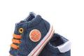 The best shoes for the first steps: the secrets of choosing the right one