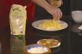 Cách làm lưới mỏng từ sốt mayonnaise